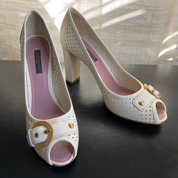 Louis Vuitton Shoes - Louis Vuitton white leather open toe pumps heels gold buckle Italy perforated 37